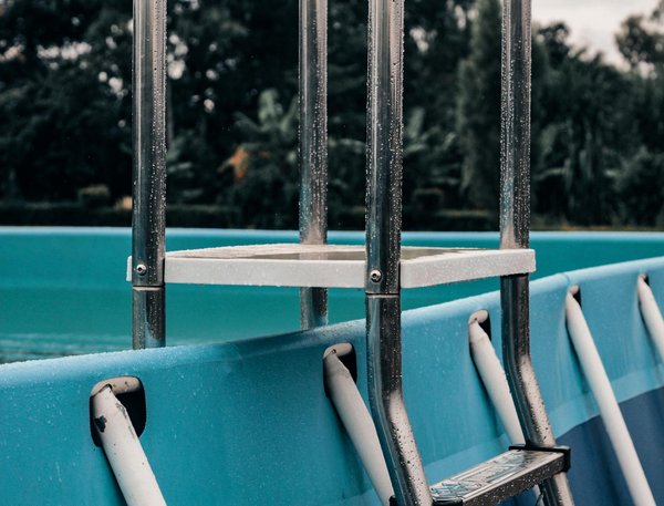 Outils cuir : les essentiels pour un travail réussi