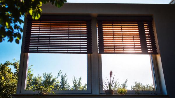 5 avantages d'un brise-soleil orientable personnalisé