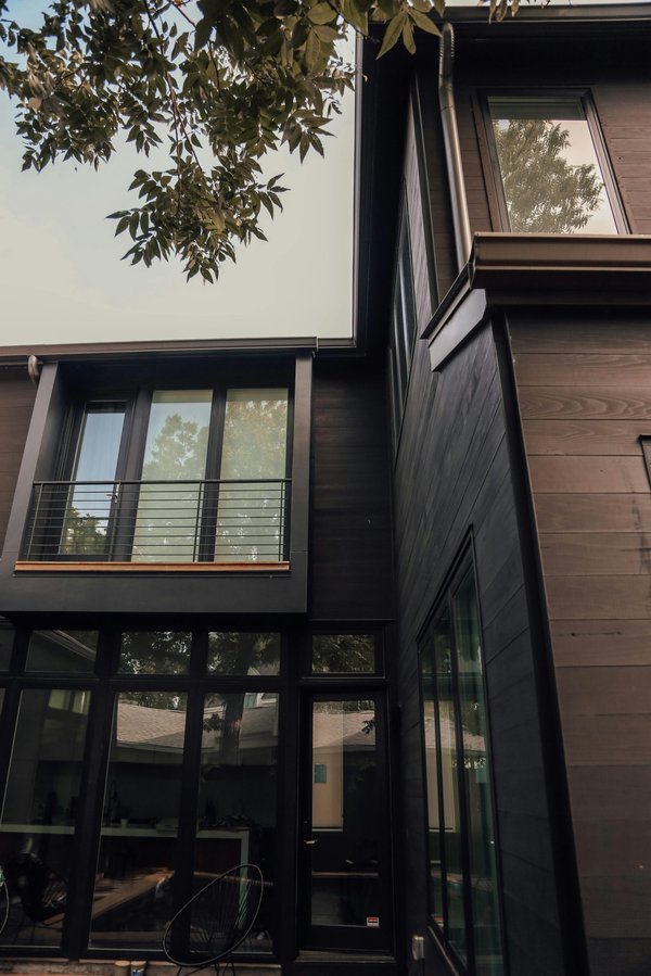 Maison en bois contemporaine : design écologique et personnalisable